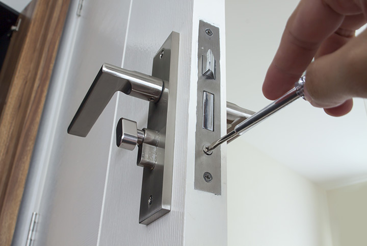 Our local locksmiths are able to repair and install door locks for properties in Woolwich and the local area.